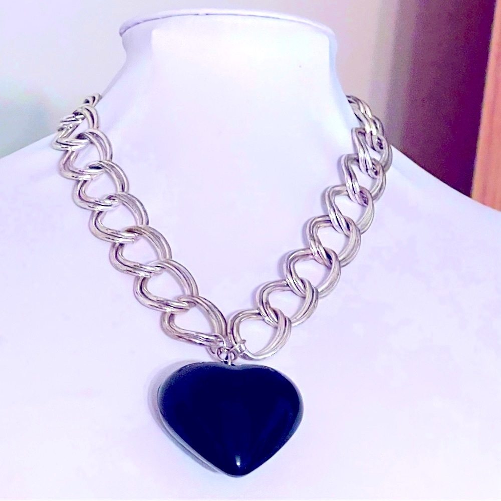 Valentine’s Day Black heart, chain necklace